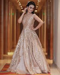 Family Wedding Lehenga Shopping Best Shooping Guide In 2020 Bride Reception Dresses Indian Wedding Gowns Engagement Dress For Bride