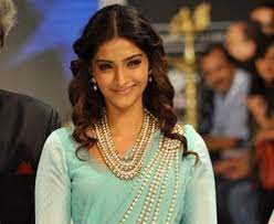 Partial Updo Indian Wedding Hairstyles Simple Hairstyle For Saree Simple Wedding Hairstyles