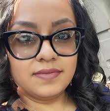 There's nothing like it! 🎄 #glassart #recycle #satisfying