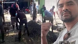 Patut Diteladani Kekompakan Warga Dusun Dwi Karya Bakti , Perbaiki Jalan  lingkungan dengan Swadaya dan Gotong royong