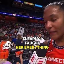 Alyssa Deanna's Instagram, Twitter & Facebook