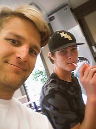 cullen brown (@cullenb85)