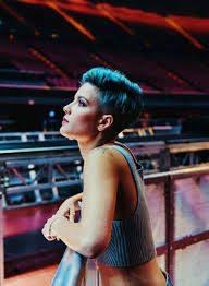 Maybe you would like to learn more about one of these? Halsey With Short Hair Discovered By Olivia