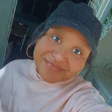 Bonnie Acosta's Instagram, Twitter & Facebook