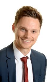 Daniel Swain receives Apprentice of the Year 2015 gong