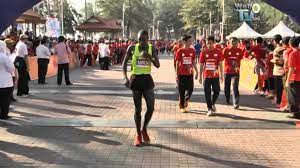 Jambatan ini dikenali sebagai jambatan duyong kerana ia merentasi pulau duyong, taman tamadun islam (tti). Larian Antarabangsa Jambatan Sultan Mahmud Catat Sejarah Youtube