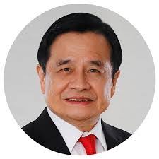 Felipe Roman's Instagram, Twitter & Facebook