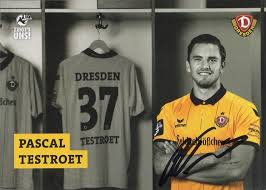 The best resource for buying dynamo dresden football shirts. Football Cartophilic Info Exchange Dynamo Dresden Dynamo Dresden Autogrammkarten 2015 16