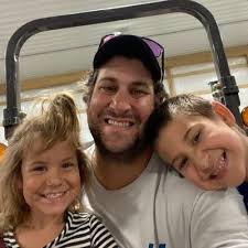 Michael D. Bibler (@bibbles32)