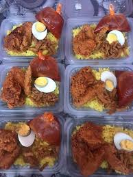 Nasinya berlemak dan berwarna kuning. Nasi Kuning Sabah Mantul Home Facebook