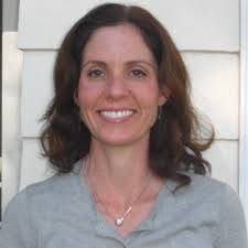 Beth Putnam's Instagram, Twitter & Facebook