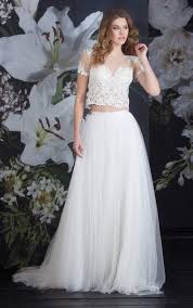 Maybe you would like to learn more about one of these? Hochzeitskleid Brautkleid Wedding Dress Bridal Wear Zweiteiler Luftiger Rock Oberteil Mit Spitze Kleine Armelansatze Brautmode Braut Spitzen Oberteil