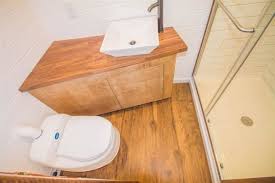 This image is provided only for personal use. Inspirasi Desain Kamar Mandi Dengan Shower Di Lahan Sempit Kumparan Com