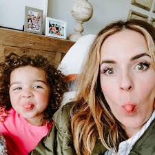 Monday evenings have always been my most mentally exhausted time of the  whole week. Quarantine life makes it even more so. When I'm this tired I  don't even try and get creative