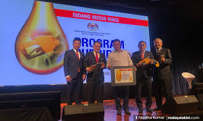 Pelaksanaan subsidi minyak petrol bersasar dijangka akan dilaksanakan hujung tahun ini.kementerian perdagangan dalam negeri dan hal ehwal pengguna, kpdnhep. Malaysiakini Penerima Bsh Oku Dapat Subsidi Petrol Rm20 Atau Rm30 Sebulan