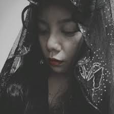 May dala akong magandang balita dito bilang asawa ko na iniwan ako para sa  ibang babae. na nakita ko last time with him is his new gf at may anak na  kami.