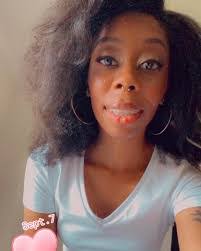 Shanda Phillips's Instagram, Twitter & Facebook