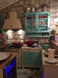 Mutfak Dekorasyonu Icin Laganza Alacati Dan Ilham Aldik Tasra Mutfaklari Bohem Ic Tasarim Mutfak Dekorasyonu