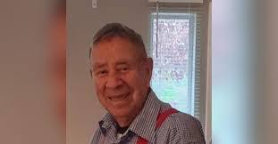 Arturo Cabrales's Instagram, Twitter & Facebook