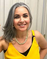 i've always liked my hair long, i've never thought that one day i'd have a  short cut, but under pressure from people around me i've given in and  changed my look, how