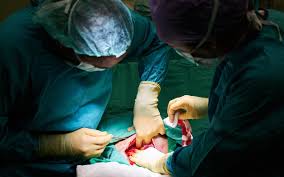 Bersalin secara normal bermaksud ibu dan janin dalam keadaan yang baik dan boleh melalui kelahiran semulajadi. 5 Risiko Ibu Bersalin Caesarean Yang Perlu Suami Tahu Jangan Ingat Tak Sakit Bantu Dia Sebaiknya