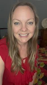 Peggy Renshaw's Instagram, Twitter & Facebook