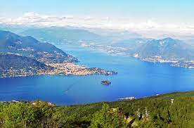 Lake maggiore is one of italy's three largest lakes along with lake garda and lake como, and as you can imagine, it's very beautiful. Lago Maggiore Ferienwohnungen Hotels Am Lago Maggiore