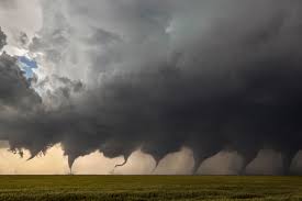 The most destructive tornadoes are very big in size and mostly occur along. Datei Evolution Of A Tornado Jpg Wikipedia