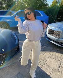 Beautiful model kylie jenner published in april 2020 a number of beautiful outfits between black leather and attractive swimwear. 230 Kylie Jenner Outfits Ideas Kylie Jenner Outfits Kylie Jenner Kylie
