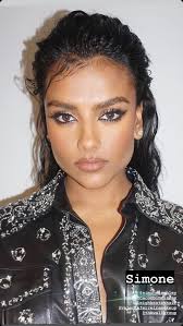 Simone Ashley and Olivia Wilde have similar features but who is objectively  more attractive? : r/VindictaRateCelebs