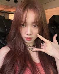 Happy Birthday AMY LEE-December 13th- 43 years old👏🏻👏🏻👏🏻🎉🎉🎂🎁🥂🍾✨️