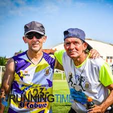 NETI, UN CORREDOR INCANSABLE 🏃🏻‍♂️👏🏻 Su nombre es Rubén Rusch aunque  popularmente todos en Ramírez lo conocen como Neti. Tiene 51 años, toma  mates 🧉 en la Avenida San Martín y cada