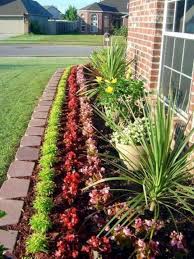 You might consider a full bed if you have a large space, a small circle around a tree for a little pop of color, a raised garden for a layered look, or even a tiered layout for extra flair. Sublime Best 25 Easy Flower Bed Ideas To Make Front Yard More Beautiful Ht Front Yard Landscaping Design Front Yard Garden Design Small Front Yard Landscaping