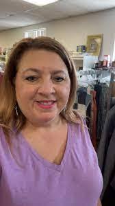 Christine Hunnicutt's Instagram, Twitter & Facebook