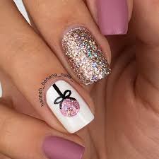 54 Best Christmas Nails Of Instagram For 2018 Favhq Com Xmas Nails Winter Nails Trendy Nails