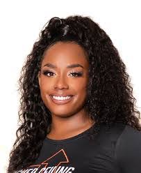 Deandra Lee's Instagram, Twitter & Facebook