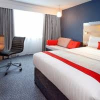 Некоторые гостиницы расположены в пригородах. Holiday Inn Express London Southwark London England United Kingdom Professional Profile Linkedin