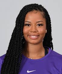 Shyra Williams's Instagram, Twitter & Facebook