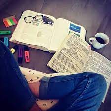 صور مشكلهه صور بنات عم تدرس اذا عجبتكم الصور زتو facebook