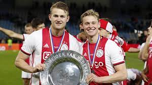 The ghost) in hoorn, netherlands geboren. The Best Fifa Football Awards Nachrichten De Boer Matthijs Und Frenkie Waren Immer Etwas Besonderes Fifa Com