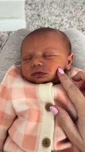 BESOTTED😭 my perfect girl🩷