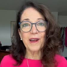 Diane Chew's Instagram, Twitter & Facebook