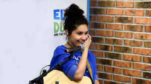Alessia cara says goodbye to an unforgettable tour on 'october'. Alessia Cara Same Old Love Cover Alessia Cara Just Performed The Most Epic Cover Of Same Old Love Teen Vogue