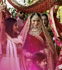 Bollywood Actor Deepika Padukone During Her Wedding Ceremony At Lake Como In Northern Italy Bollywood Wedding Indian Bride Outfits Wedding Dresses For Girls