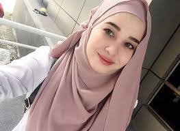 Di sini kami kongsikan cerita artis terkini, berita hiburan dan gosip terbaru. Emma Maembong Intim Dengan Raf Yaakob Beautifulnara Gosip Artis Malaysia Terkini Artis Kecantikan Orang Asia Jilbab Cantik