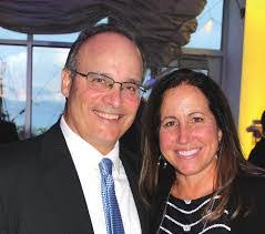 Lindsey Keck's Instagram, Twitter & Facebook