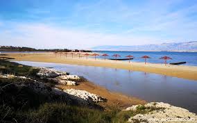 Its pleasant climate and the setting of a small … 10 Plus Belles Plages De Sable En Croatie Suivez Moi