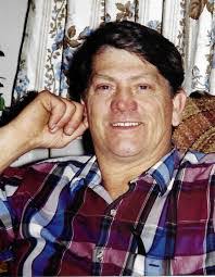 Justin Stearns's Instagram, Twitter & Facebook