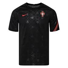 Every kick from crunch group f game. Portugal Training T Shirt Breathe Pre Match Euro 2020 Schwarz Rot Www Unisportstore De