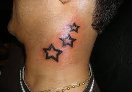 3d shooting star is looking cool on the upper back. 110 Unique And Cool Tattoos For Men With Images Piercings Models Erkek Dovmeleri Yildiz Dovmeleri Boyun Dovmeleri